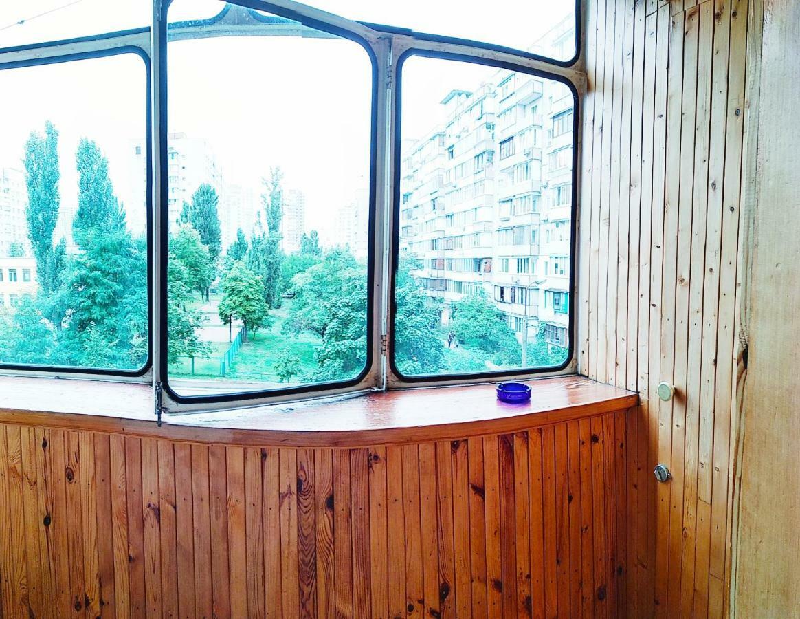 Apartments On Mykilska-Slobidka Kyiv Exterior photo